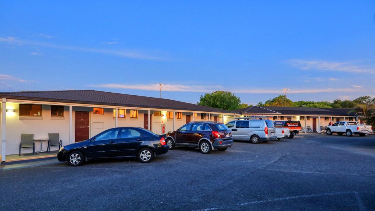 James Street Motor Inn Toowoomba Buitenkant foto