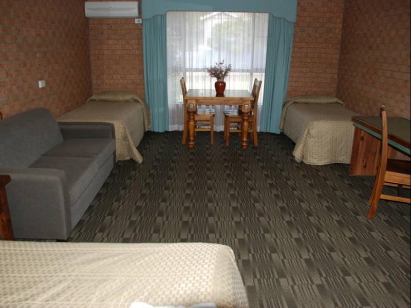 James Street Motor Inn Toowoomba Buitenkant foto