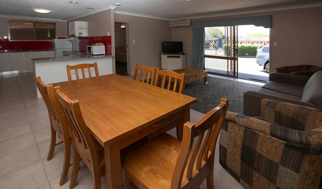 James Street Motor Inn Toowoomba Buitenkant foto